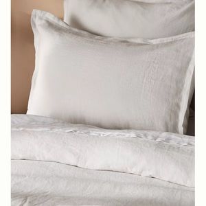 Light grey linen twin XL duvet from anthropology